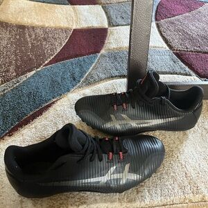 ♦️♦️ASICS Hypersprint 8♦️♦️